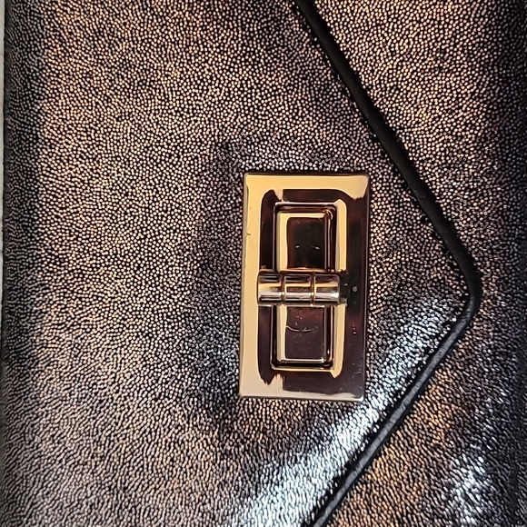 Womens wallet, Danier,  Leather - Picture 2 of 11